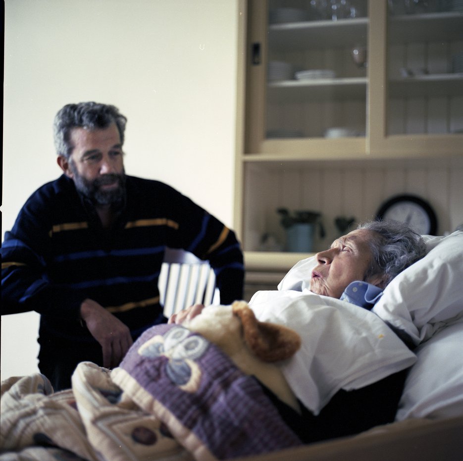 Edith Gerritsma, foto uit de serie Leven naar de dood, 2008 (in 2020 geschonken aan Museum Tot Zover)