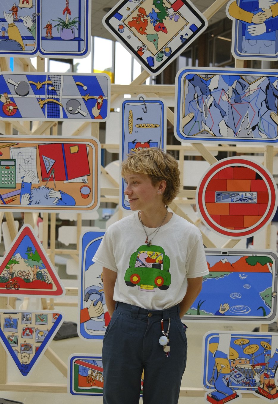 Anne Cappendijk voor de installatie Mourning Traffic